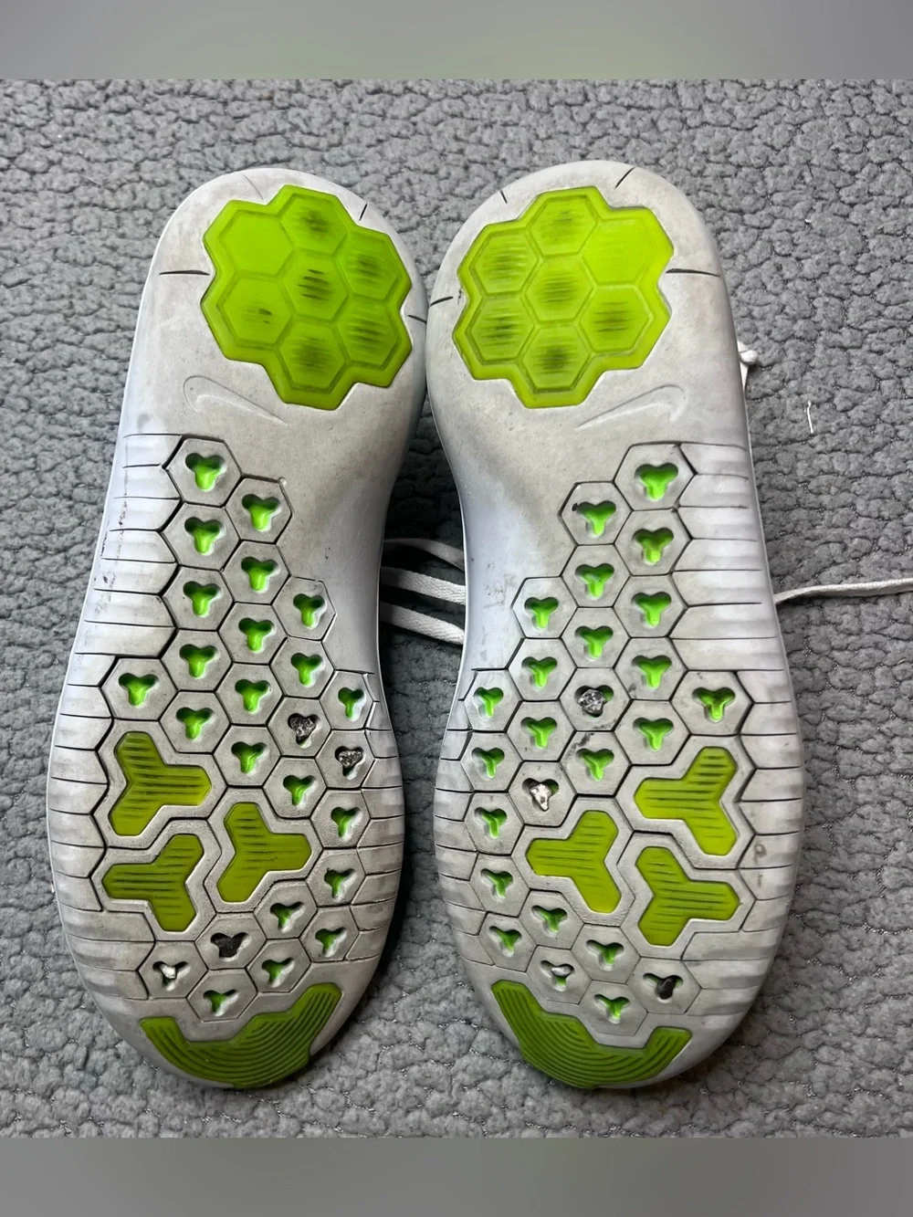 Nike Free TR 8 Sneakers Womens Size 7 White And Green 942888
